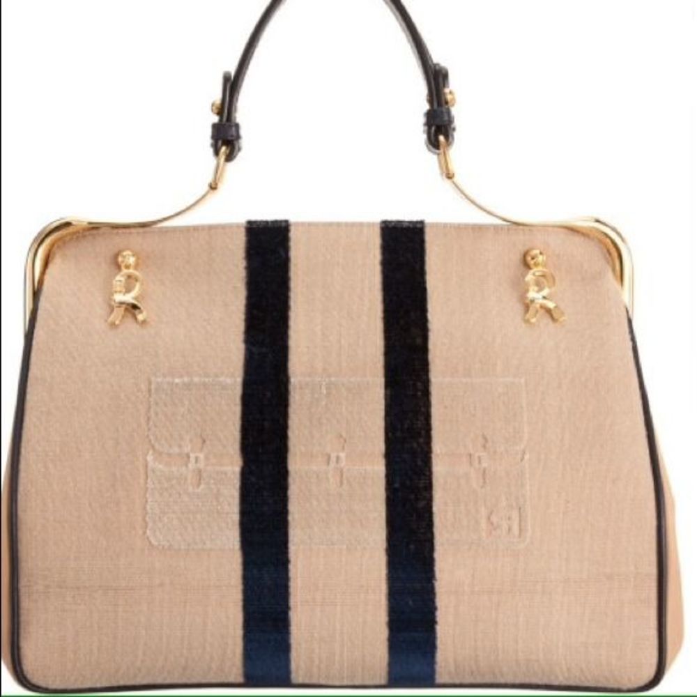 Roberta di Camerino Beige Medium Caravel Bag NWT